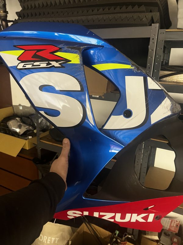Sidokåpa gsxr 1000 Vä